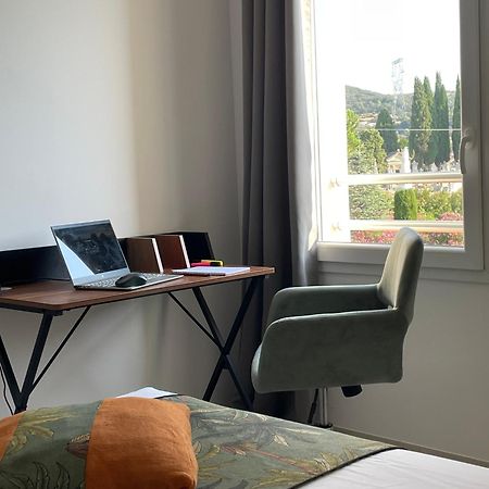 Val Des Bruyeres - Gite 15Mn Pezenas Avec Terrasse Et Cour Close - Parking Privatif Securise - Wifi Ftth Gratuit Neffies Exterior foto